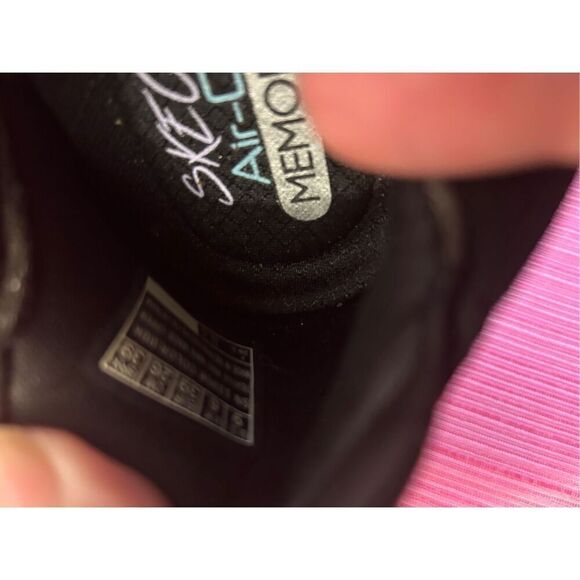 Skechers Air-cooled memory foam Black 9 faux laces nwot sn#13356 - Picture 6 of 6